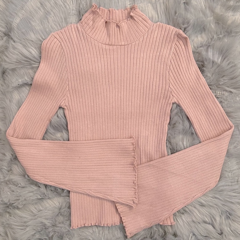 Forever 21 - Turtle Neck Bell Sleeve Stop - Size S